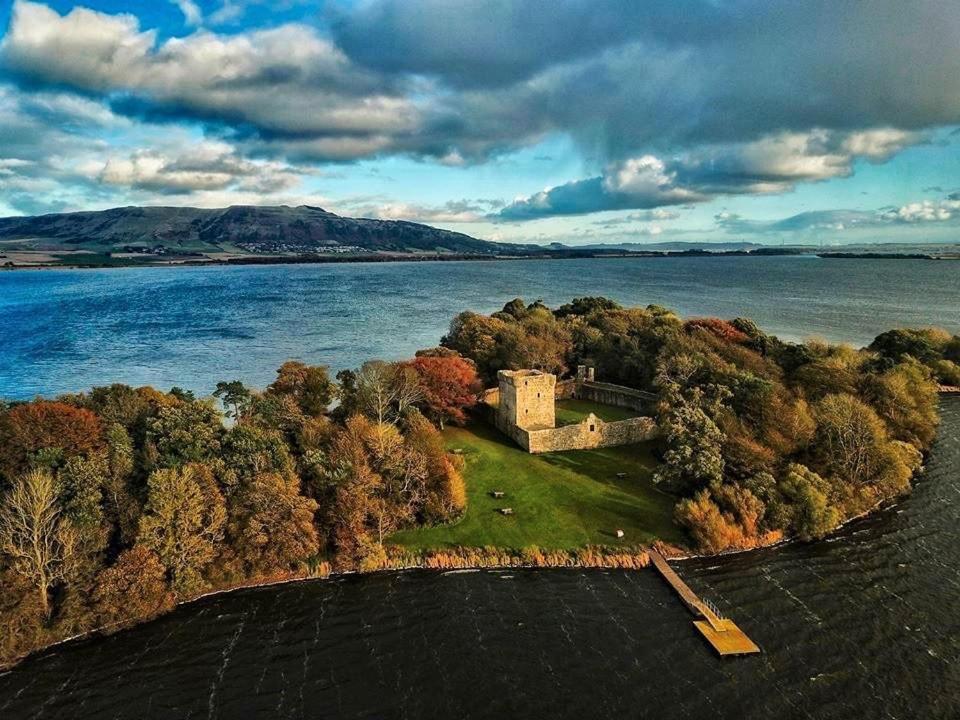 The Old Schoolhouse, Kinross Villa Dış mekan fotoğraf